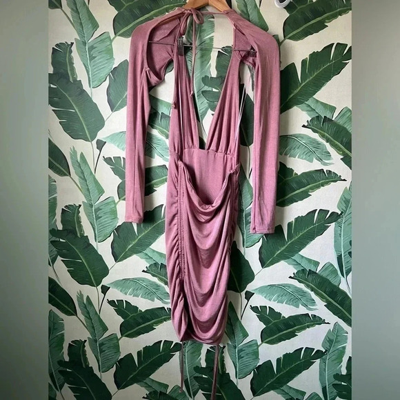 Luxxel Pink Long Sleeve Plunge Deep V Open Back Dress Size M - Picture 7 of 7